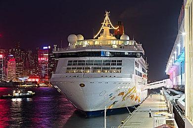 卡牌射击游戏《FragPunk》10月10日封闭测试